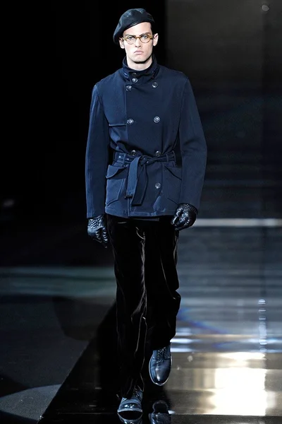 Look 70